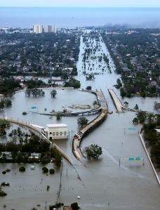 Incredible aerial shot of the flooding in New Orleans after Katrina.  Source: US Coast Guard